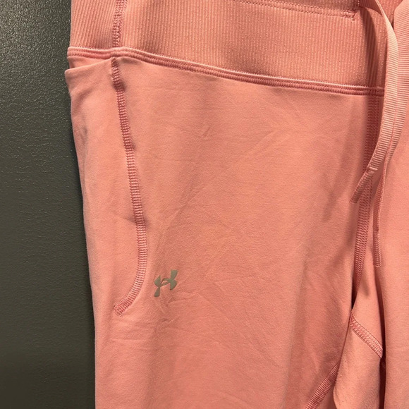 UNDER ARMOUR MADE IN JORDAN SIZE LG LEGGINGS NICE PINK LOOKS NEVER WORN POCKETS - Picture 2 of 4